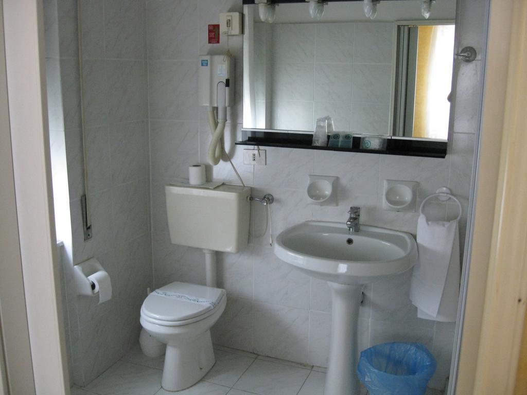 Hotel Acqua Marina Albissola Marina Exteriér fotografie